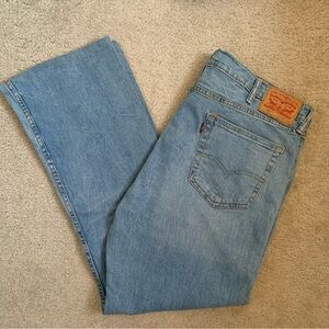 Levi's Strauss Light Wash 100% Cotton Blue Jeans Style 527 Slim Bootcut 42 x 32